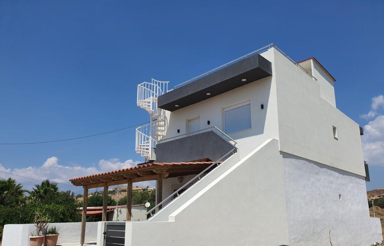 Ephantasy Living - Luxury Home With Roof Garden คาลามากิ ภายนอก รูปภาพ