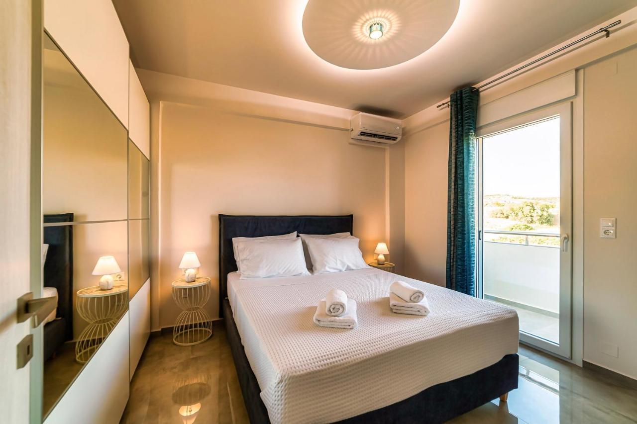 Ephantasy Living - Luxury Home With Roof Garden คาลามากิ ภายนอก รูปภาพ