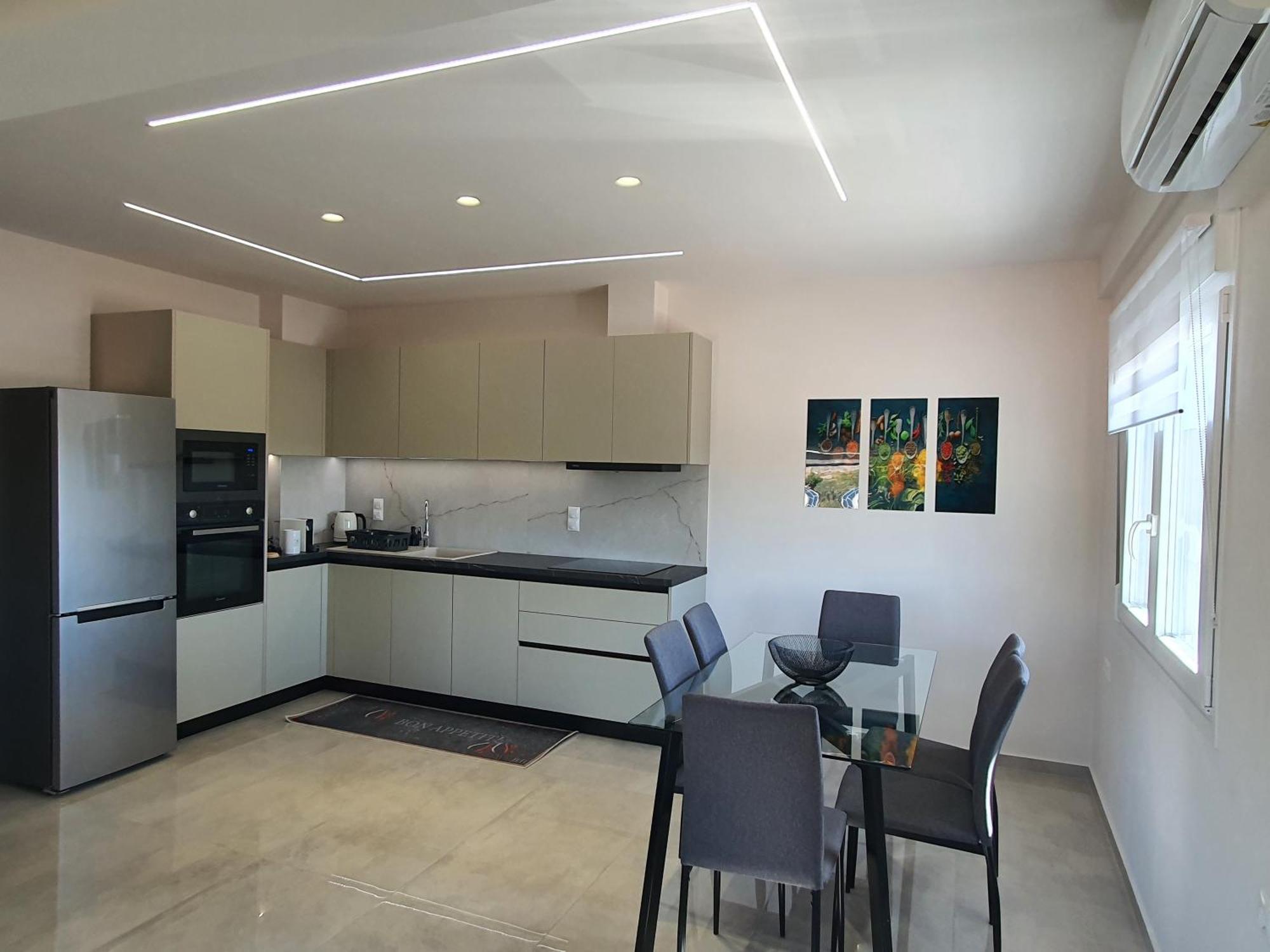 Ephantasy Living - Luxury Home With Roof Garden คาลามากิ ภายนอก รูปภาพ